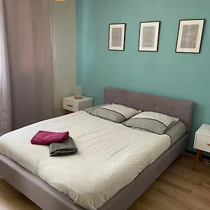 2p-cosy-plein-centre-antibes-avec-parking-gratuit.fr-provencehotel.com/